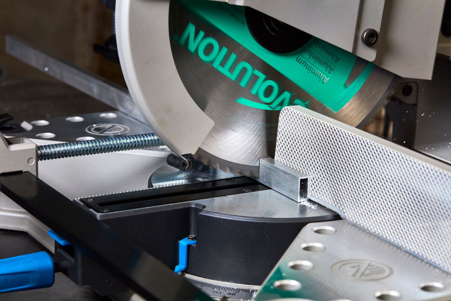 Lama speciale per taglio alluminio TCT Evolution da 210mm, 60 denti, alesaggio 25,4mm per troncatrici