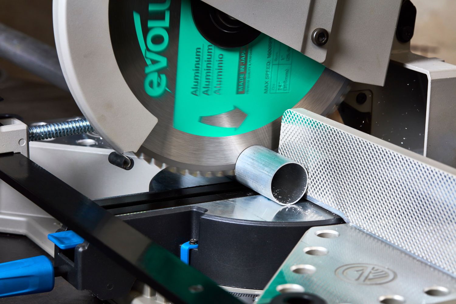 Lama speciale per taglio alluminio TCT Evolution da 210mm, 60 denti, alesaggio 25,4mm per troncatrici