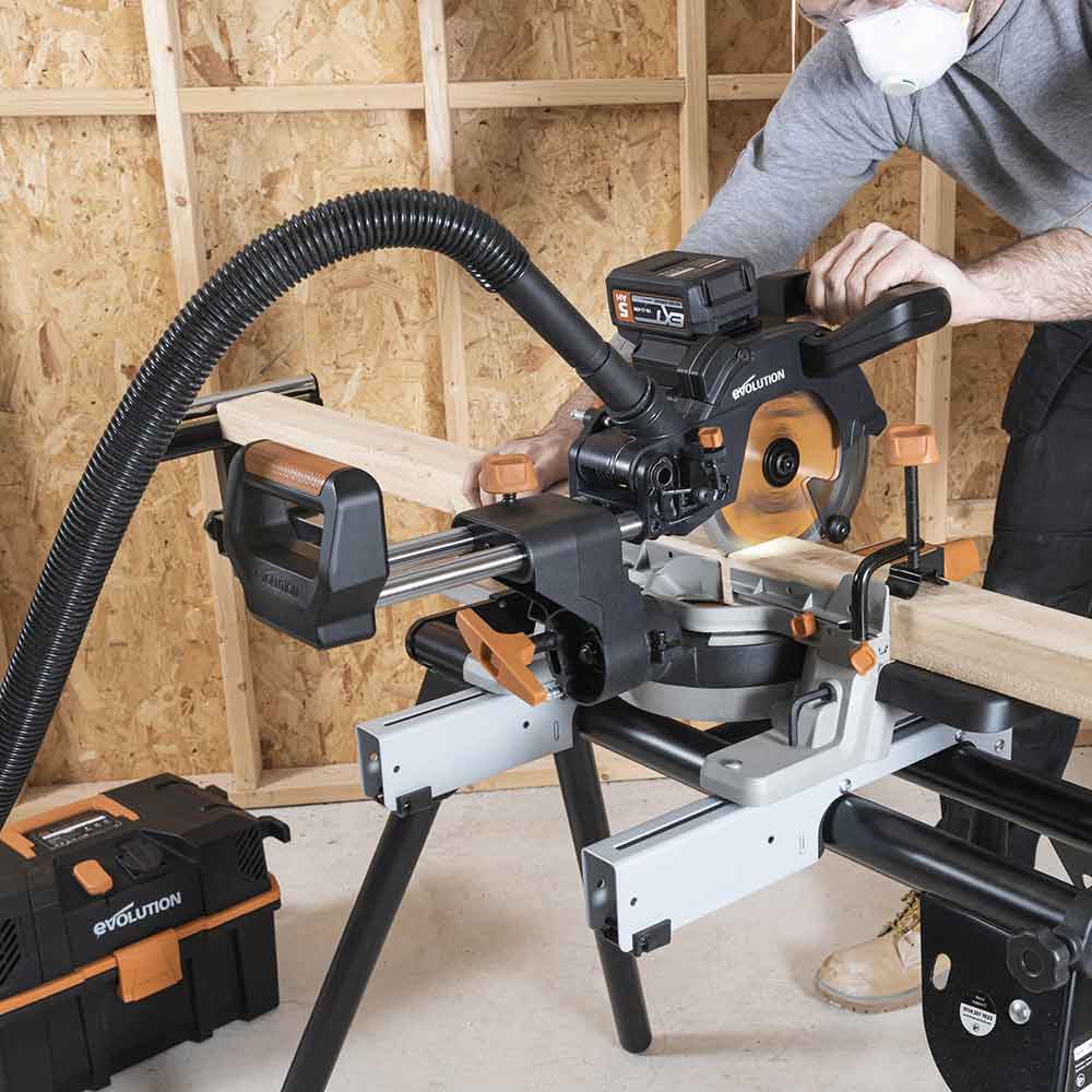 Troncatrice radiale angolare a batteria Evolution R185SMS-Li da 185 mm con lama multi-materiale TCT, batteria da 4 Ah e caricabatterie rapido