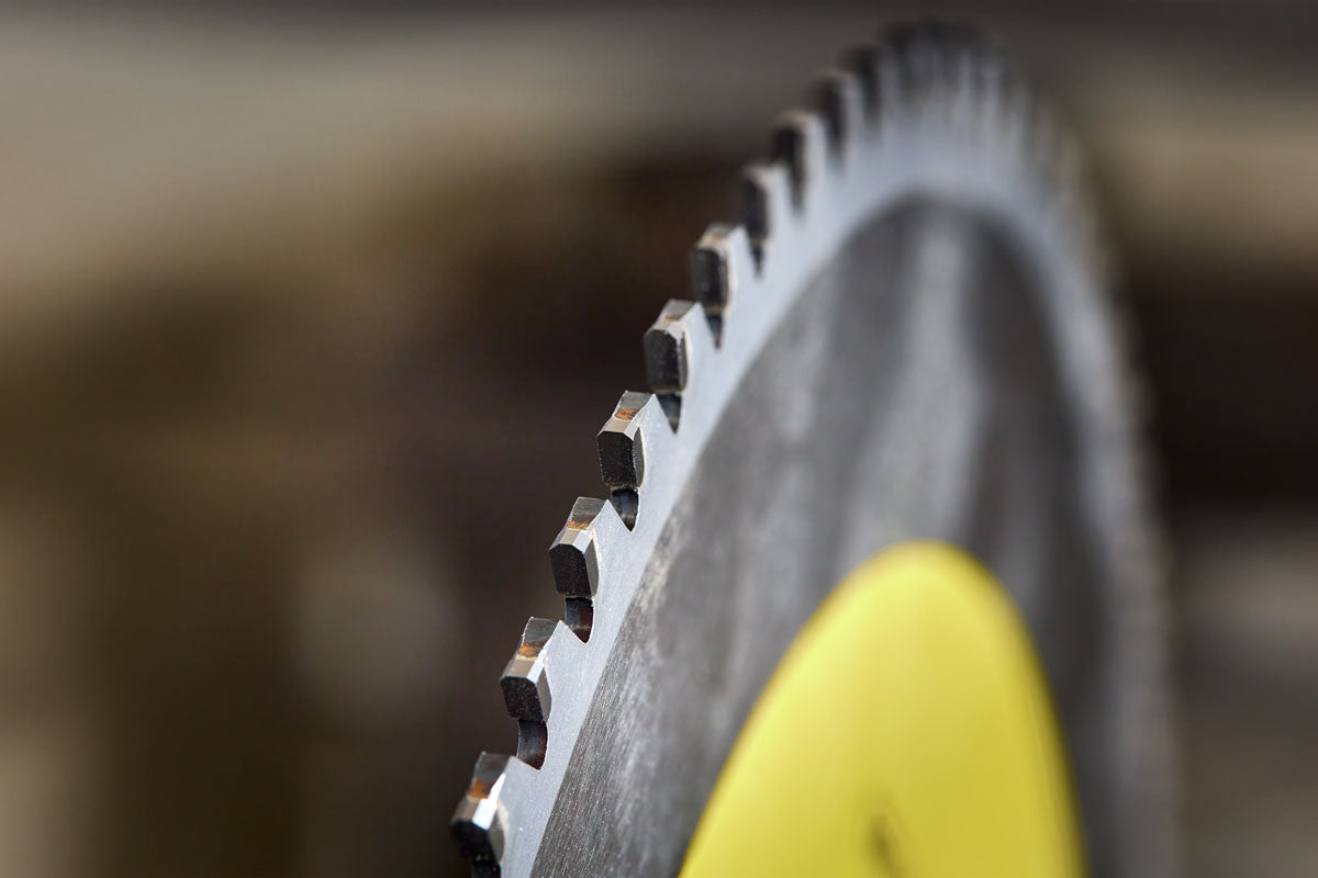 Lama taglio acciaio inox in TCT Evolution da 185mm, 48 denti, alesaggio 20mm per sega circolare